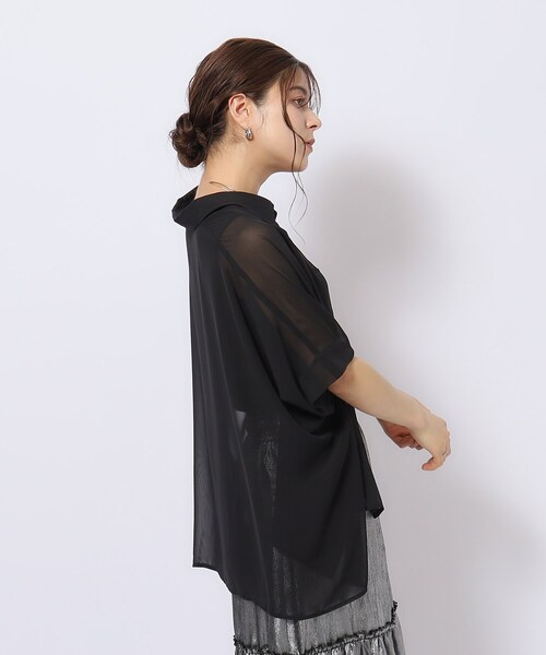 Cutie Blonde（キューティーブロンド）の「◆【洗える】さらりと羽織れる ポンチョ風 シアーシャツ（シャツ/ブラウス・レディース・グリーン/ネイビー系2/ホワイト系その他2/ホワイト系/ブラック・00）」の14枚目の写真