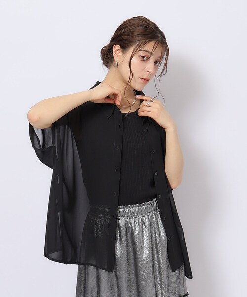 Cutie Blonde（キューティーブロンド）の「◆【洗える】さらりと羽織れる ポンチョ風 シアーシャツ（シャツ/ブラウス・レディース・グリーン/ネイビー系2/ホワイト系その他2/ホワイト系/ブラック・00）」の15枚目の写真