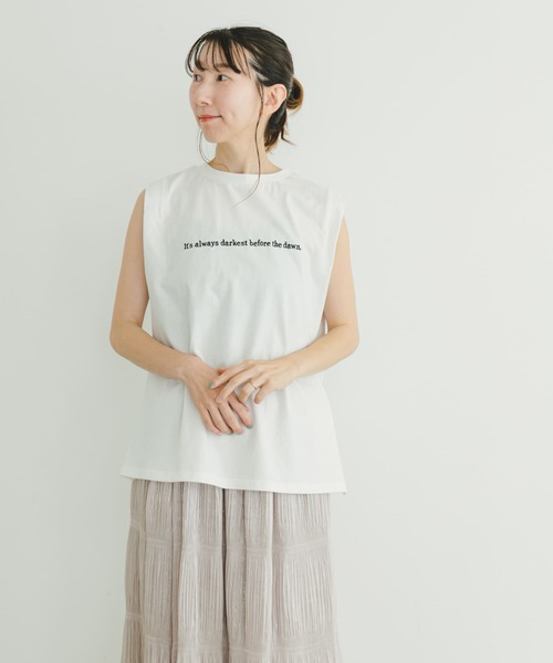 ITEMS URBANRESEARCH（アイテムズ アーバンリサーチ）の「ショルダータックロゴTシャツ（Tシャツ/カットソー・レディース・グレー系その他/チャコールグレー/ホワイト/オレンジ・FREE）」の7枚目の写真