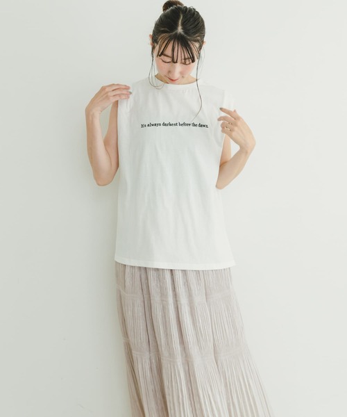 ITEMS URBANRESEARCH（アイテムズ アーバンリサーチ）の「ショルダータックロゴTシャツ（Tシャツ/カットソー・レディース・グレー系その他/チャコールグレー/ホワイト/オレンジ・FREE）」の8枚目の写真