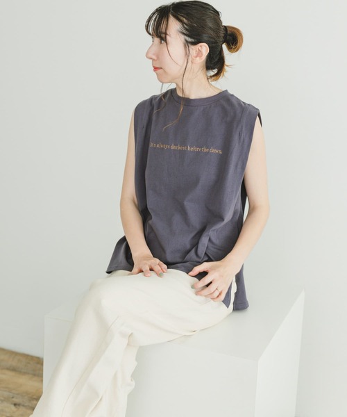 ITEMS URBANRESEARCH（アイテムズ アーバンリサーチ）の「ショルダータックロゴTシャツ（Tシャツ/カットソー・レディース・グレー系その他/チャコールグレー/ホワイト/オレンジ・FREE）」の12枚目の写真