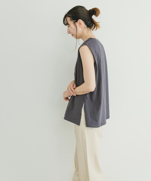 ITEMS URBANRESEARCH（アイテムズ アーバンリサーチ）の「ショルダータックロゴTシャツ（Tシャツ/カットソー・レディース・グレー系その他/チャコールグレー/ホワイト/オレンジ・FREE）」の15枚目の写真