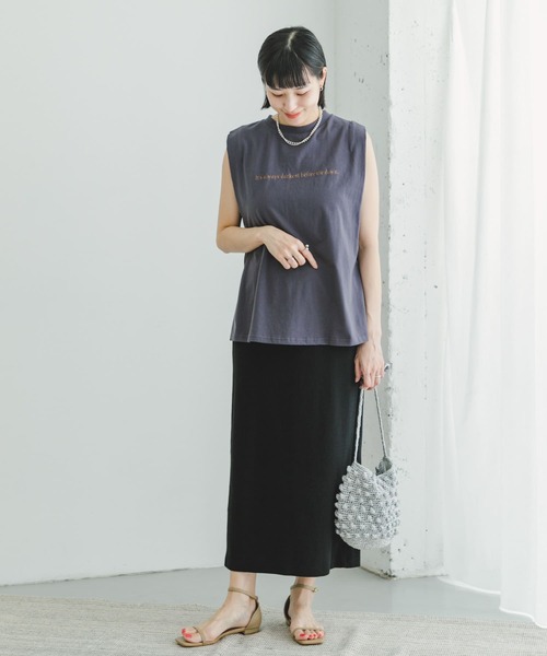 ITEMS URBANRESEARCH（アイテムズ アーバンリサーチ）の「ショルダータックロゴTシャツ（Tシャツ/カットソー・レディース・グレー系その他/チャコールグレー/ホワイト/オレンジ・FREE）」の19枚目の写真