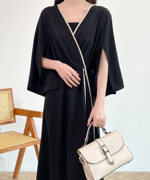 ECLIN(エクラン)の「フレアスリーブスリット配色パイピングカシュクールワンピース(ワンピース・レディース・ブラック/ブラウン/グリーン・M/L)」の2枚目の写真