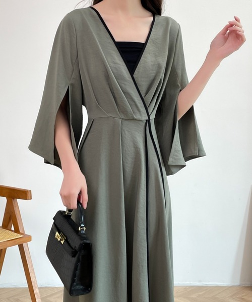 ECLIN(エクラン)の「フレアスリーブスリット配色パイピングカシュクールワンピース(ワンピース・レディース・ブラック/ブラウン/グリーン・M/L)」の10枚目の写真