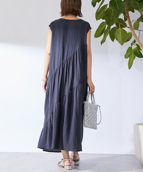 un dix cors（アンディコール）の「《お腹周りのカバー◎》バイヤスギャザーワンピース（ワンピース・レディース・ネイビー/キャメル・FREE）」の9枚目の写真