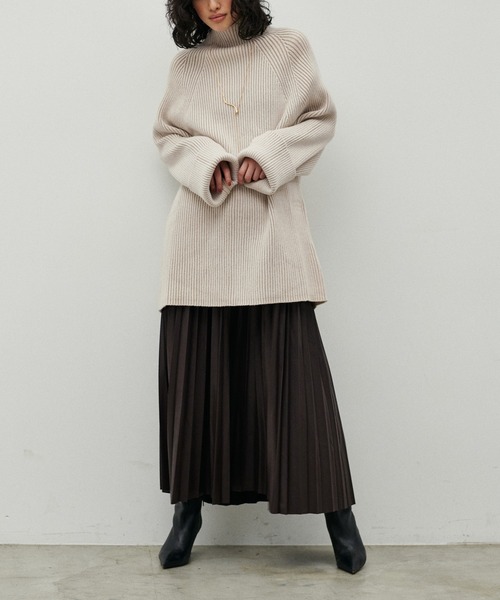 LARUTA(ラルータ)の「【LARUTA】前後2WAYスリットドルマンニットプルオーバー(ニット/セーター・レディース・ベージュ/オフホワイト/カーキ/サックスブルー/ブラック系その他・FREE)」の11枚目の写真