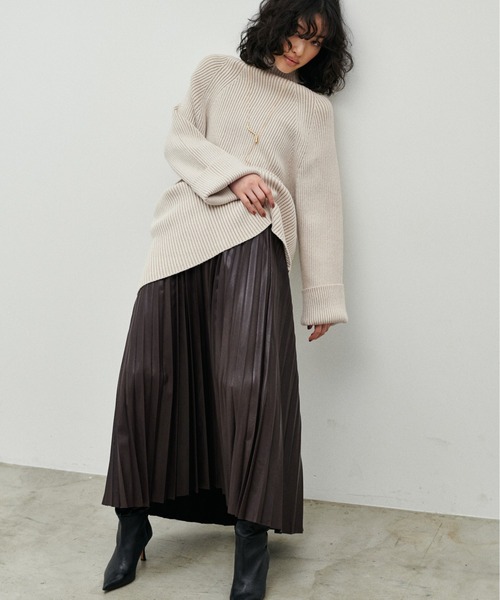 LARUTA(ラルータ)の「【LARUTA】前後2WAYスリットドルマンニットプルオーバー(ニット/セーター・レディース・ベージュ/オフホワイト/カーキ/サックスブルー/ブラック系その他・FREE)」の10枚目の写真