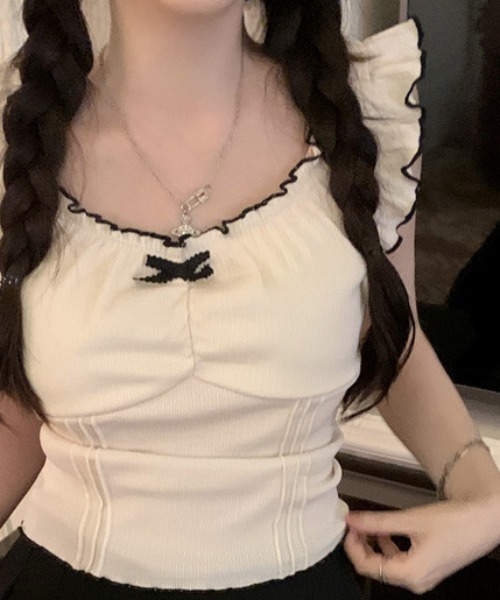 【フリルの胸元がキュート♡2色】シャネル トップス フリルの胸元がキュート♡2色】シャネル トップス Tシャツ