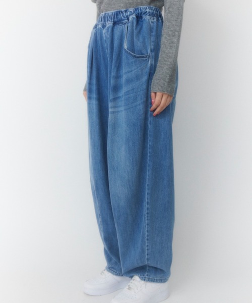 Candy Stripper（キャンディストリッパー）の「CND CURVE DENIM パンツ（デニムパンツ・レディース・ライトインディゴブルー/インディゴブルー・2）」の9枚目の写真