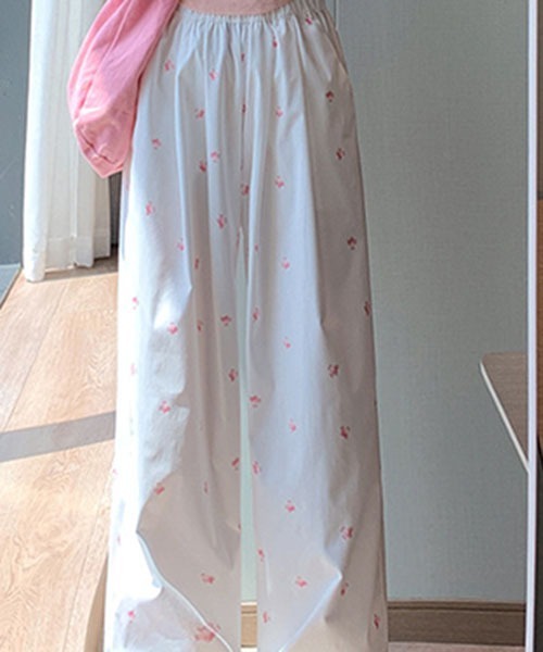 gossip!ロサンゼルス(ゴシップロサンゼルス)の「リボンプリントパンツ(スラックス・レディース・ホワイト・S/M/L)」の4枚目の写真