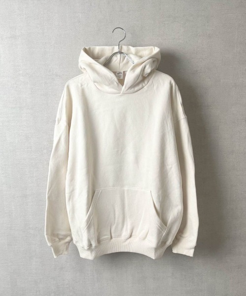 INNOCENT(イノセント)の「【T2】【OTL apparel】7002-UNISEX FLEECE HOODIE(パーカー・メンズ・ブラック/グレー/ベージュ/ホワイト・MEDIUM/LARGE)」の1枚目の写真