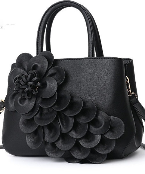 deux amour（ドゥーザムール）の「花モチーフバッグ（ボディバッグ/ウエストポーチ・レディース・ブラック/グレー/レッド/ベージュ・FREE）」の2枚目の写真