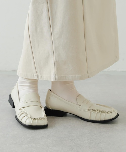 SENSE OF PLACE by URBAN RESEARCH（センスオブプレイスバイアーバンリサーチ）の「ギャザースクエアローファー（ローファー・レディース・アイボリー/ブラック・LARGE/MEDIUM/SMALL）」の22枚目の写真