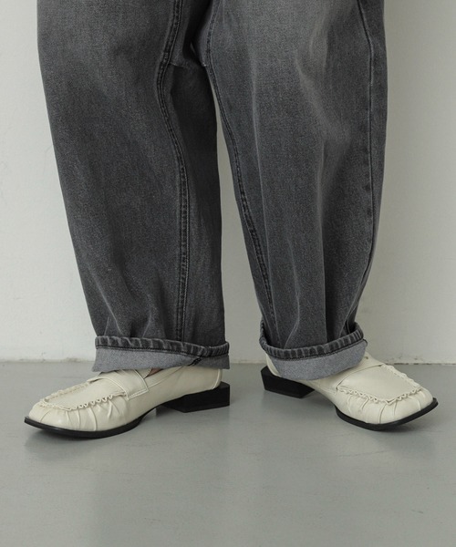 SENSE OF PLACE by URBAN RESEARCH（センスオブプレイスバイアーバンリサーチ）の「ギャザースクエアローファー（ローファー・レディース・アイボリー/ブラック・LARGE/MEDIUM/SMALL）」の3枚目の写真