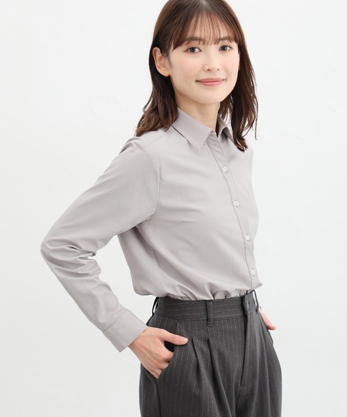 Honeys(ハニーズ)の「織柄スキッパーシャツ(ビジネスシャツ・レディース・グレイッシュベージュ/ミント/ネイビー/ホワイト/ピンク/サックスブルー・M/S/3L/LL/L)」の22枚目の写真