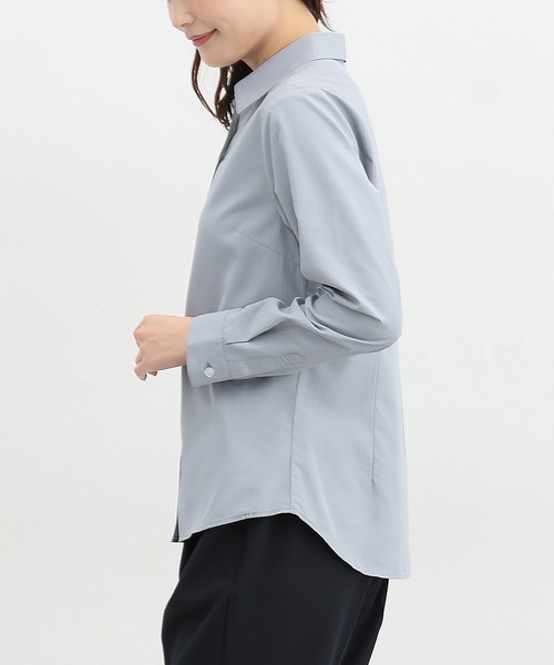 Honeys(ハニーズ)の「織柄スキッパーシャツ(ビジネスシャツ・レディース・グレイッシュベージュ/ミント/ネイビー/ホワイト/ピンク/サックスブルー・M/S/3L/LL/L)」の12枚目の写真