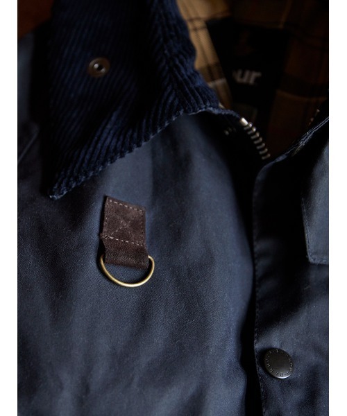 Barbour（バブアー）の「【SPEY / スペイ】ワックス ショート ジャケット（ブルゾン・メンズ・ネイビー/ブラック/グリーン/レッド・LARGE/MEDIUM/X-LARGE/SMALL/X-SMALL）」の15枚目の写真