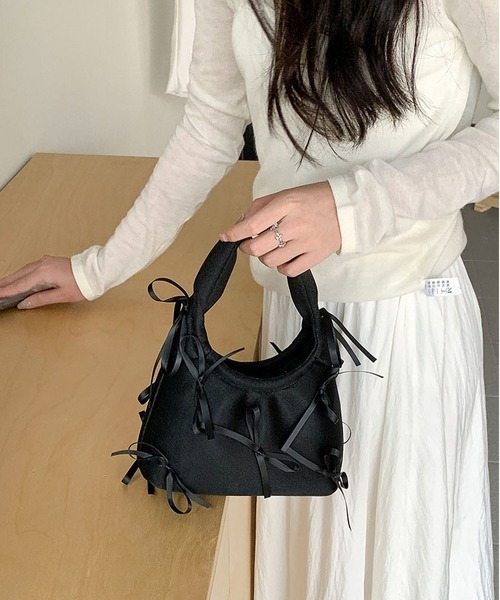 LA VORAGINE(ラ ヴォラジネ)の「リボン付き大人可愛いハンドバッグ(ハンドバッグ・レディース・ピンク/ブルー/ブラック/アイボリー・FREE)」の15枚目の写真