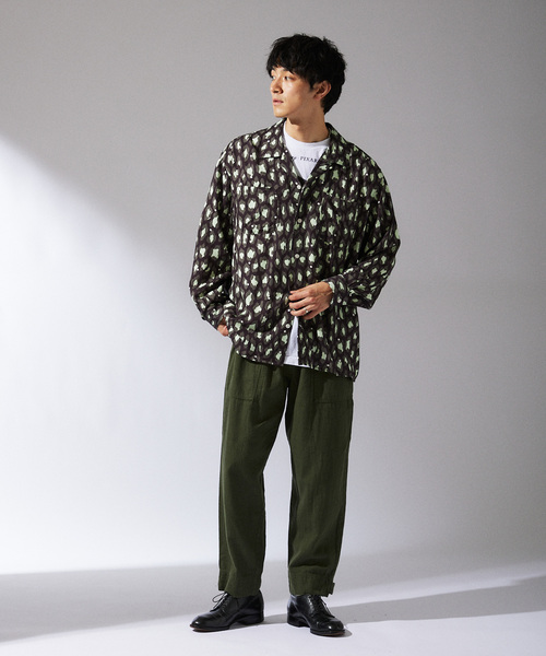 JOURNAL STANDARD relume（ジャーナルスタンダード　レリューム）の「CALIFORNIA レーヨンパターン ボリュームスリーブシャツ（シャツ/ブラウス・メンズ・グリーン/ブラック/イエロー/ブルー系その他・LARGE/MEDIUM）」の5枚目の写真