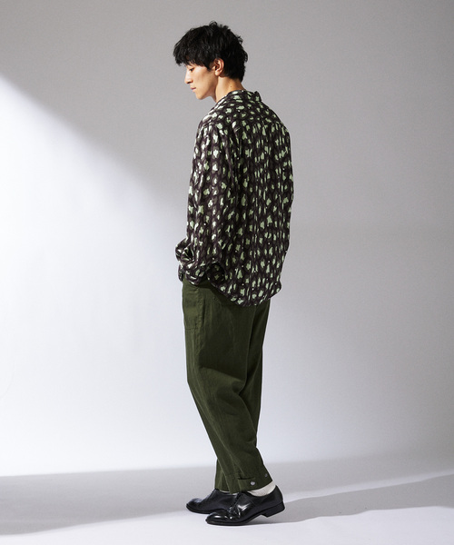 JOURNAL STANDARD relume（ジャーナルスタンダード　レリューム）の「CALIFORNIA レーヨンパターン ボリュームスリーブシャツ（シャツ/ブラウス・メンズ・グリーン/ブラック/イエロー/ブルー系その他・LARGE/MEDIUM）」の11枚目の写真
