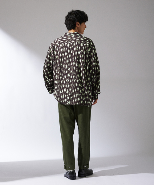 JOURNAL STANDARD relume（ジャーナルスタンダード　レリューム）の「CALIFORNIA レーヨンパターン ボリュームスリーブシャツ（シャツ/ブラウス・メンズ・グリーン/ブラック/イエロー/ブルー系その他・LARGE/MEDIUM）」の12枚目の写真