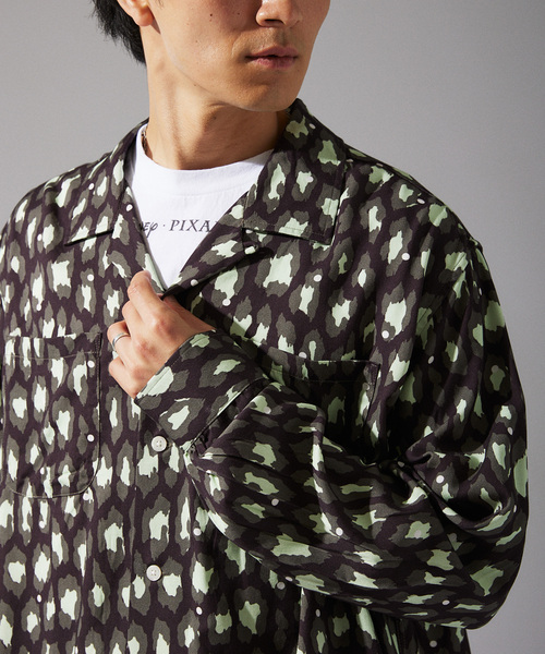 JOURNAL STANDARD relume（ジャーナルスタンダード　レリューム）の「CALIFORNIA レーヨンパターン ボリュームスリーブシャツ（シャツ/ブラウス・メンズ・グリーン/ブラック/イエロー/ブルー系その他・LARGE/MEDIUM）」の19枚目の写真