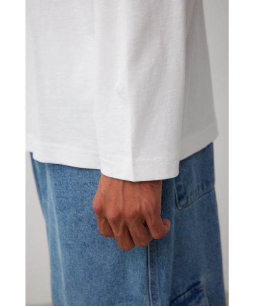 AZUL by moussy(アズールバイマウジー)の「WHATEVER ロングTシャツ(Tシャツ/カットソー・メンズ・ホワイト/ブラック・MEDIUM/LARGE)」の13枚目の写真