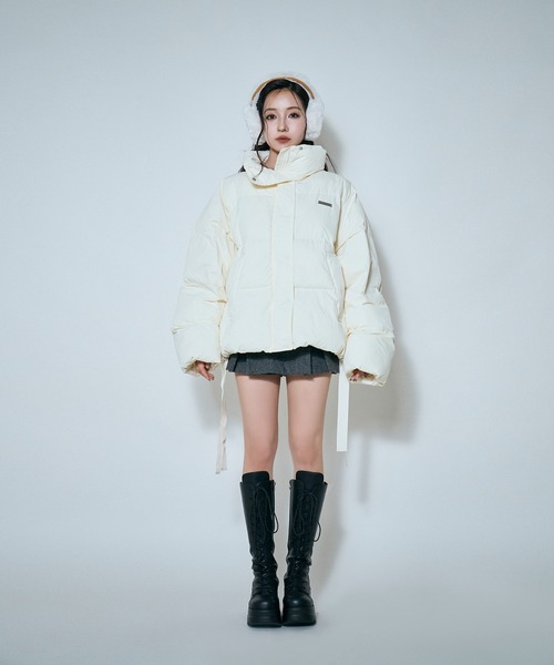 ANDGEEBEE(アンジービー)の「UNISEX バックロゴエコダウン(ダウンジャケット/コート・レディース・ブルー/アイボリー・FREE)」の9枚目の写真