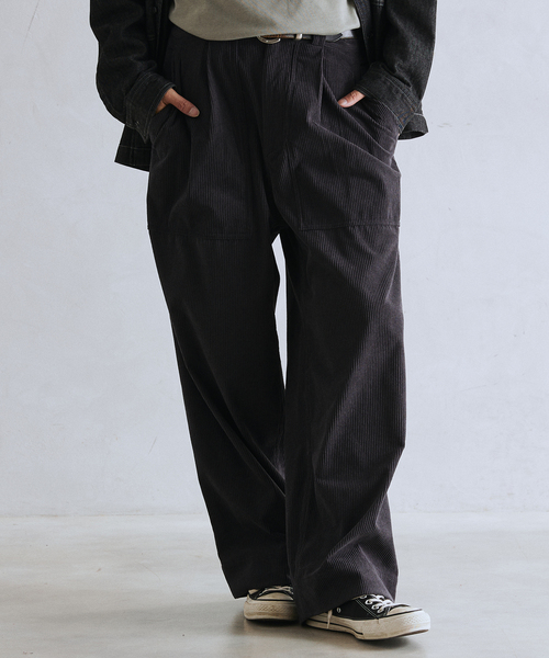 JOURNAL STANDARD relume(ジャーナルスタンダード レリューム)の「TECH SOLOTEX コーデュロイウォッシャブル イージーベイカーパンツ(その他パンツ・メンズ・チャコールグレー/ベージュ系その他/チョコ/ブラック・LARGE/MEDIUM)」の6枚目の写真