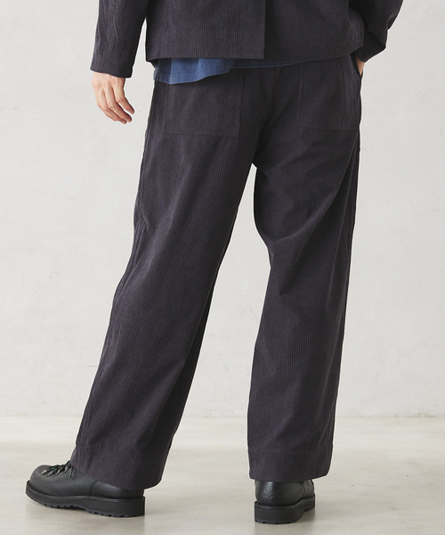 JOURNAL STANDARD relume(ジャーナルスタンダード レリューム)の「TECH SOLOTEX コーデュロイウォッシャブル イージーベイカーパンツ(その他パンツ・メンズ・チャコールグレー/ベージュ系その他/チョコ/ブラック・LARGE/MEDIUM)」の13枚目の写真