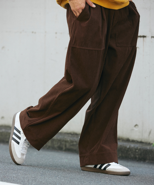 JOURNAL STANDARD relume(ジャーナルスタンダード レリューム)の「TECH SOLOTEX コーデュロイウォッシャブル イージーベイカーパンツ(その他パンツ・メンズ・チャコールグレー/ベージュ系その他/チョコ/ブラック・LARGE/MEDIUM)」の16枚目の写真