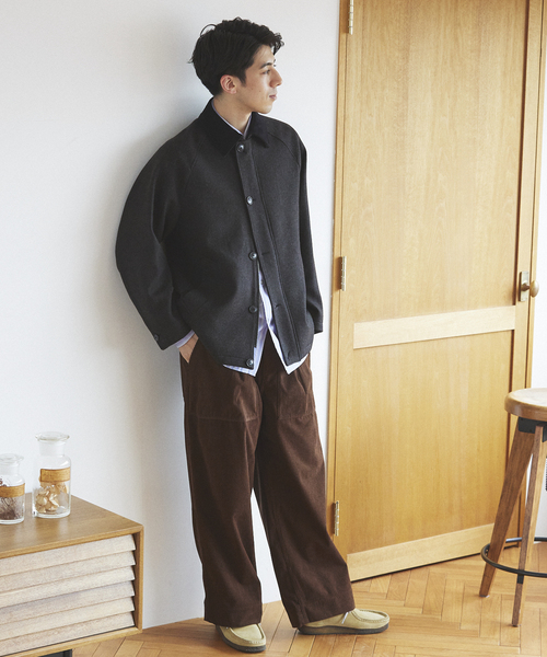JOURNAL STANDARD relume(ジャーナルスタンダード レリューム)の「TECH SOLOTEX コーデュロイウォッシャブル イージーベイカーパンツ(その他パンツ・メンズ・チャコールグレー/ベージュ系その他/チョコ/ブラック・LARGE/MEDIUM)」の17枚目の写真
