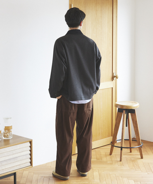 JOURNAL STANDARD relume(ジャーナルスタンダード レリューム)の「TECH SOLOTEX コーデュロイウォッシャブル イージーベイカーパンツ(その他パンツ・メンズ・チャコールグレー/ベージュ系その他/チョコ/ブラック・LARGE/MEDIUM)」の18枚目の写真