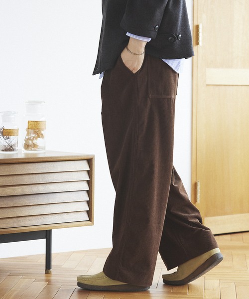 JOURNAL STANDARD relume(ジャーナルスタンダード レリューム)の「TECH SOLOTEX コーデュロイウォッシャブル イージーベイカーパンツ(その他パンツ・メンズ・チャコールグレー/ベージュ系その他/チョコ/ブラック・LARGE/MEDIUM)」の20枚目の写真