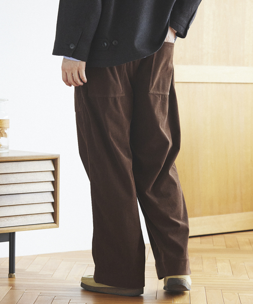 JOURNAL STANDARD relume(ジャーナルスタンダード レリューム)の「TECH SOLOTEX コーデュロイウォッシャブル イージーベイカーパンツ(その他パンツ・メンズ・チャコールグレー/ベージュ系その他/チョコ/ブラック・LARGE/MEDIUM)」の21枚目の写真