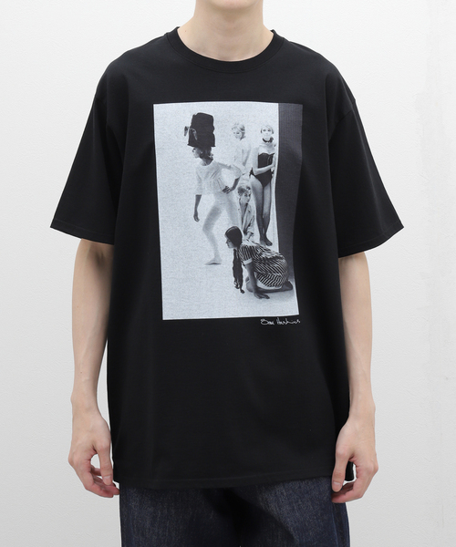 EDIFICE（エディフィス）の「COUTURE D`ADAM × Sam Haskins(クチュール ドアダム×サムハスキンス)  TEE（Tシャツ/カットソー・メンズ・ブラック系その他/ブラック×ブラック/ブラック・40/42）」の5枚目の写真