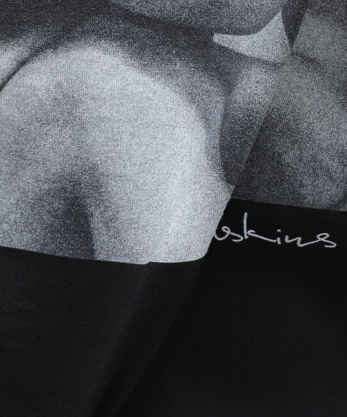 EDIFICE（エディフィス）の「COUTURE D`ADAM × Sam Haskins(クチュール ドアダム×サムハスキンス)  TEE（Tシャツ/カットソー・メンズ・ブラック系その他/ブラック×ブラック/ブラック・40/42）」の20枚目の写真