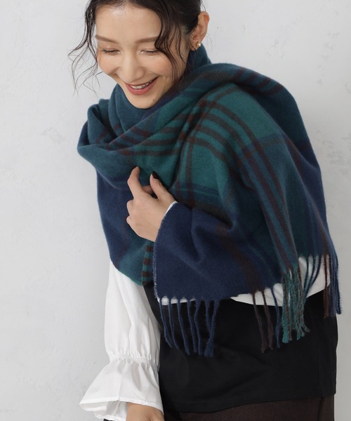 FOUND GOOD(ファウンドグッド)の「シンプルヤワラカマフラー(マフラー・レディース・ベージュ/グリーン系5/ブラック/ブラウン系5/レッド系5・FREE)」の4枚目の写真