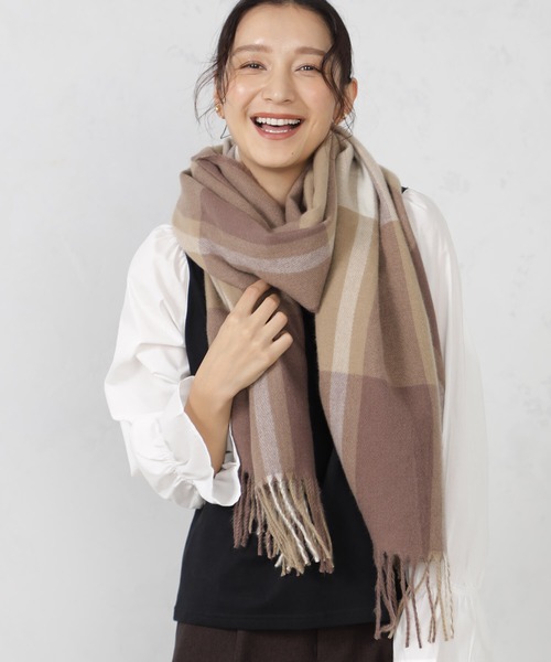 FOUND GOOD(ファウンドグッド)の「シンプルヤワラカマフラー(マフラー・レディース・ベージュ/グリーン系5/ブラック/ブラウン系5/レッド系5・FREE)」の9枚目の写真