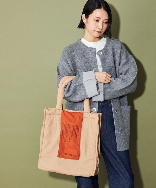 大特価【関税送料込】TOTEME プチサテンバケットバッグエクリュ セール】チューリップ刺繍サテントートバッグ（トートバッグ
