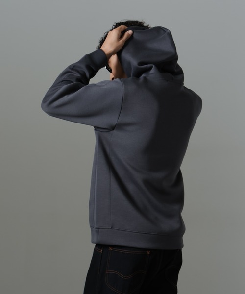 NANO universe(ナノユニバース)の「パネルダンボールフーディー(パーカー・メンズ・ブラック/グレー/チャコール・L/M/S)」の6枚目の写真