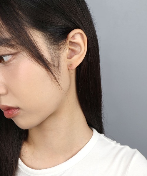 4INT.（フォイント）の「メタルボール スタッドピアス / サージカルステンレス316L (金属アレルギー対応)（ピアス（両耳用）・メンズ・ブラック/シルバー/ゴールド・3/5）」の14枚目の写真