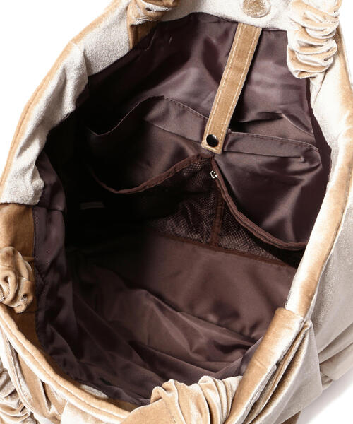 NATURAL BEAUTY BASIC(ナチュラルビューティーベーシック)の「ベロアドレープリボントートバッグ(トートバッグ・レディース・グレー/ベージュ・フリ-)」の10枚目の写真