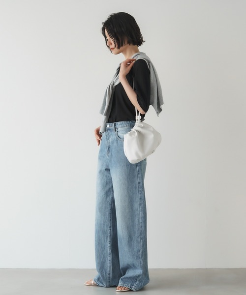 russet(ラシット)の「レザー巾着4WAYショルダーバッグ(ショルダーバッグ・レディース・ブラック/グレー系その他/オフホワイト/シルバー/レッド/ホワイト/スカイブルー/ダークブラウン/ブラウン/ボルドー/ベージュ/ダークグリーン/アイボリー・FREE)」の17枚目の写真