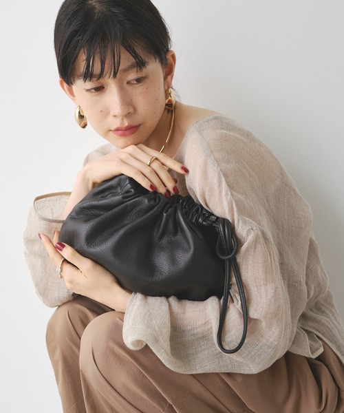 名品】4WAYレザー巾着ショルダーバッグ［chi企画］（ショルダー