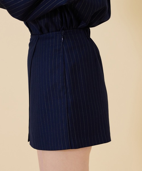 REDYAZEL（レディアゼル）の「【セットアップ可能】ゴールドラメストライプラップショートパンツ（その他パンツ・レディース・オフホワイト/グレー/ネイビー・FREE）」の16枚目の写真