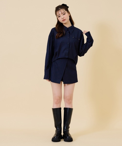 REDYAZEL（レディアゼル）の「【セットアップ可能】ゴールドラメストライプラップショートパンツ（その他パンツ・レディース・オフホワイト/グレー/ネイビー・FREE）」の20枚目の写真