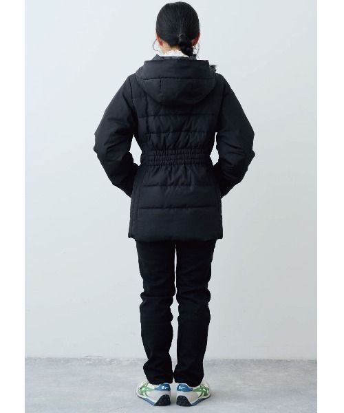 リブ イン コンフォート Hinaさんとコラボ スッキリ見える