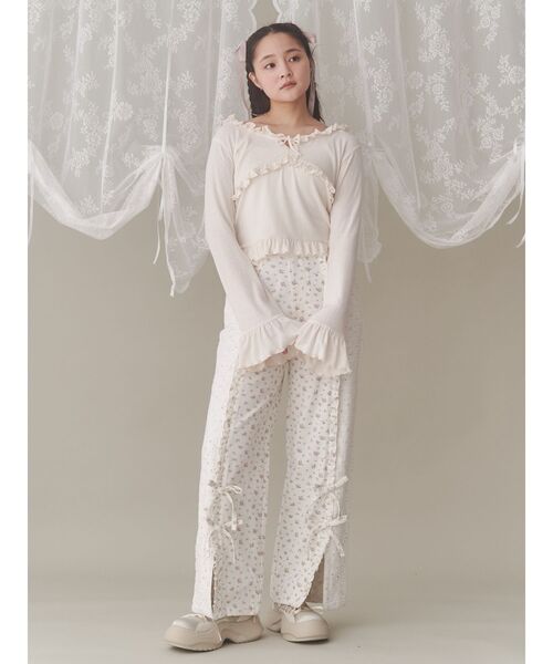 merry jenny（メリージェニー）の「pointail frilly gather tops（Tシャツ/カットソー・レディース・ブラック/ブルー/アイボリー・FREE）」の4枚目の写真